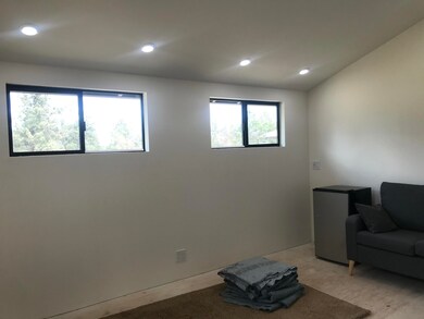 22980 Mcgrath Rd, Bend, OR 97701 - photo 6