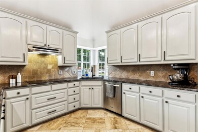 720 Evergreen Dr, Hurst, TX 76054 - photo 7