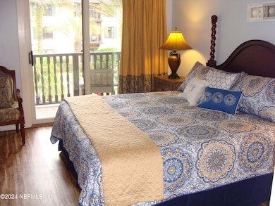 Bed to private balcony