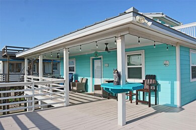 3/4 wrap around deck
