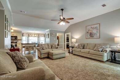 7345 Mockingbird Lane-10