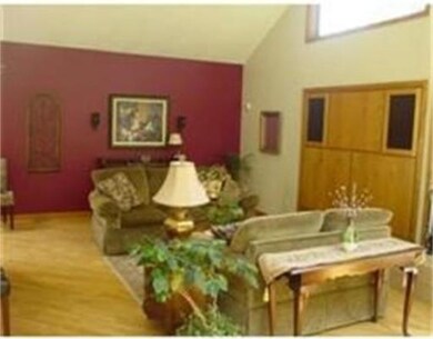 15 Catalpa Cir unit 15, Holden, MA 01520 - photo 7