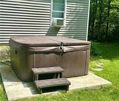 Hot tub