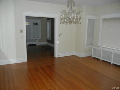 2103 W Greenleaf St, Allentown, PA 18104 - photo 4