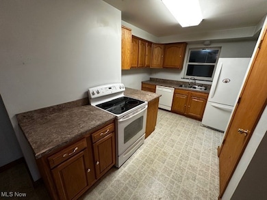 6606 Crossview Rd, Seven Hills, OH 44131 - photo 5