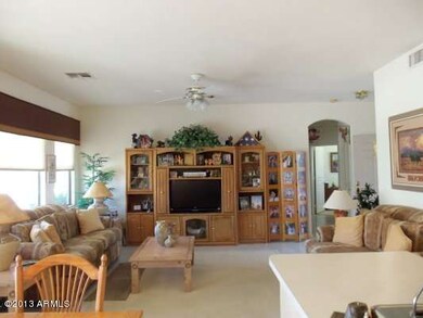 1472 E Hazeltine 005