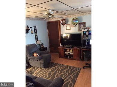 4616 E Thompson St, Philadelphia, PA 19137 - photo 2