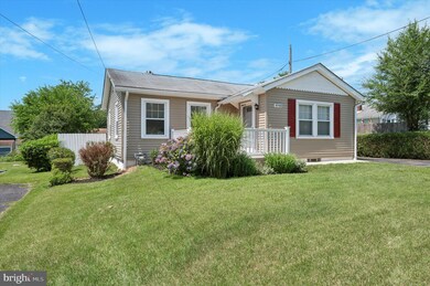 4948 Greenwood St, Brookhaven, PA 19015 - photo 2