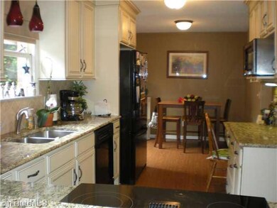 2008 San Fernando Dr, High Point, NC 27265 - photo 3