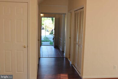 1161 Cypress Tree Place, Herndon, VA 20170 - photo 3