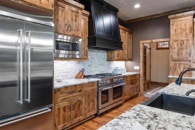 20060 Vine St, Excelsior, MN 55331 - photo 7