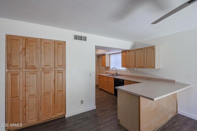 127 W Hunter St, Mesa, AZ 85201 - photo 5