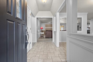 2605 SE Vicksburg St, Bartlesville, OK 74006 - photo 3