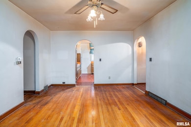 1517 W Kimberly Rd, Davenport, IA 52806 - photo 4