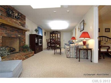 611 Berkshire Dr, Statesville, NC 28677 - photo 6