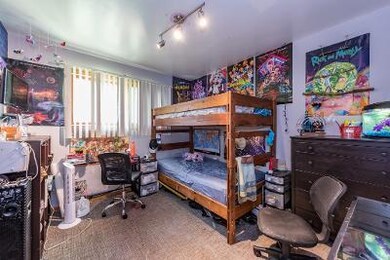 2108 Devonshire Rd, Waukegan, IL 60087 - photo 6