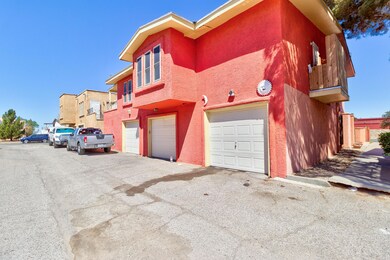 10624 Cuatro Vistas Dr unit B, El Paso, TX 79935 - photo 5