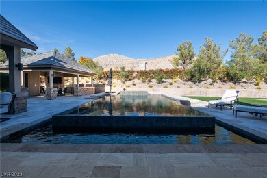 Privacy is pinnacle here at 30 Greenside