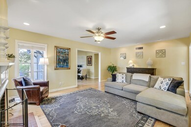 334-West-Cypress-Street-8