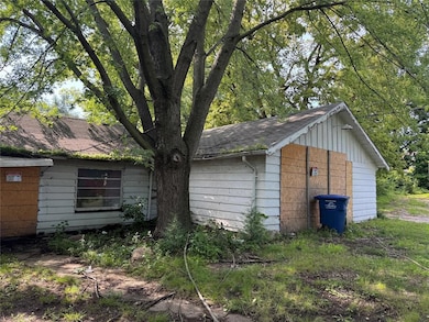 803 Oak Park Ave, Des Moines, IA 50313 - photo 6