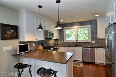 13885 Peach St, Three Oaks, MI 49128 - photo 2