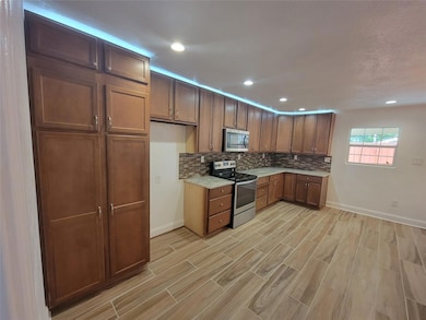 2429 Lindale Ln, Mesquite, TX 75149 - photo 2