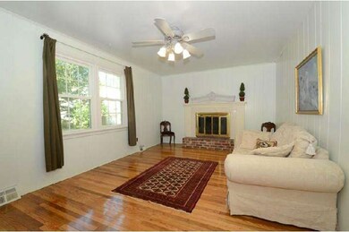 55 S Forge Manor Dr, Phoenixville, PA 19460 - photo 6