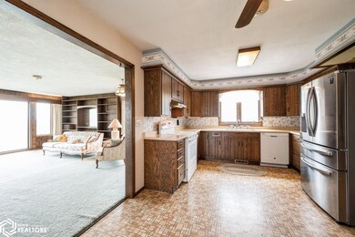 1580 S Ave, Traer, IA 50675 - photo 4