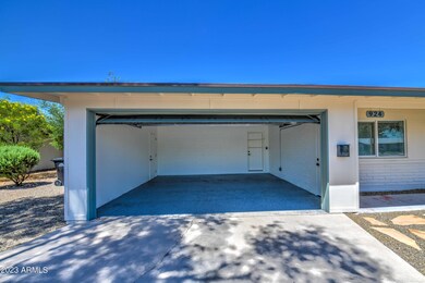 C881A6A6-1903-42FA-B3DE-A3A7645AD0BC