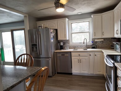 43 Colburn St, Northborough, MA 01532 - photo 6