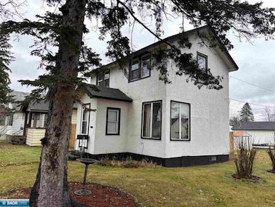 2530 2nd Ave E, Hibbing, MN 55746 - photo 2