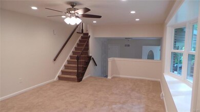 5729 Applebutter Hill Rd, Coopersburg, PA 18036 - photo 2