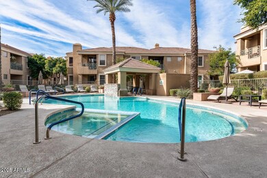 Canyon gate pool