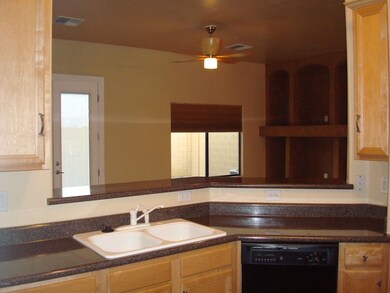 Kitchen Pic 3