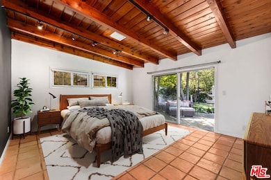 Photo is virtually staged