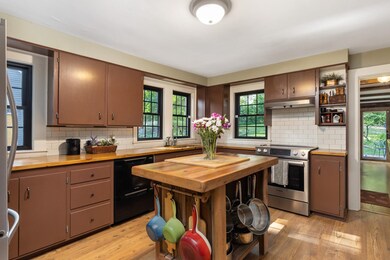 1033 Maplewood Ave, Portsmouth, NH 03801 - photo 7