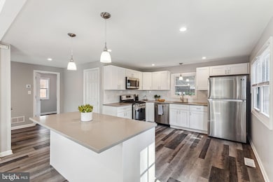 320 Rutledge Ave, Folsom, PA 19033 - photo 5