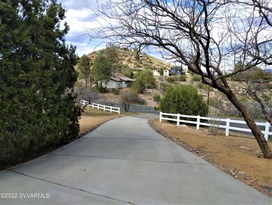 Driveway from Eagle Cr