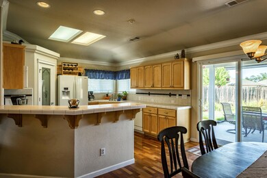 Breakfast bar
