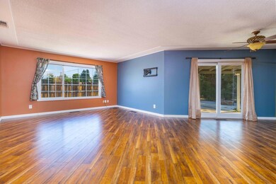 601 Rafael St, Redding, CA 96002 - photo 5