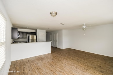 570 Eiseman Way, Jacksonville, FL 32216 - photo 5