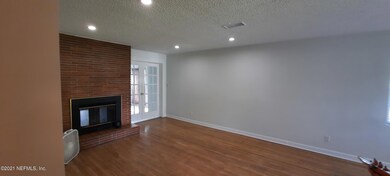 2269 Villanova Cir, Jacksonville, FL 32218 - photo 5