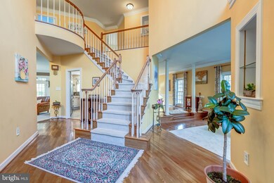 15290 Surrey House Way, Centreville, VA 20120 - photo 4