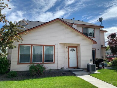 1014 S Locust St, Nampa, ID 83686 - photo 3