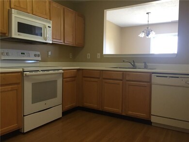 4489 Connaught Dr W, Plainfield, IN 46168 - photo 5