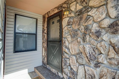 806 Westwood Rd, Maryville, IL 62062 - photo 3