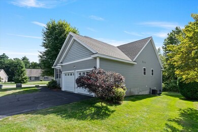 15 Johnston Cir, Litchfield, NH 03052 - photo 3