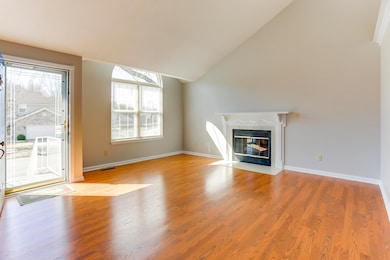 7501 Astrid Way, Louisville, KY 40228 - photo 5