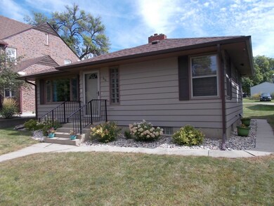 610 N Maple