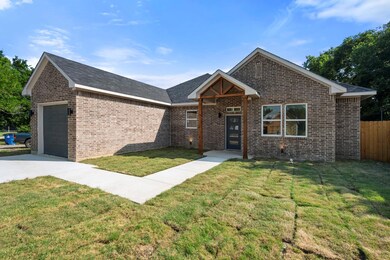 1309 Johnson Ave, Ennis, TX 75119 - photo 2